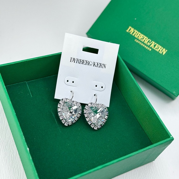 Clear Crystal Heart With White Stone Silver Earrings, Sterling Silver Plated - Picture 4 of 7